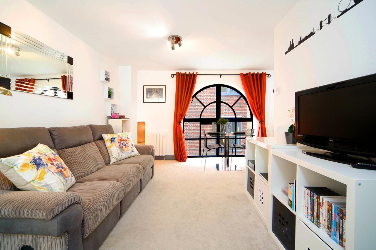 Exclusive 1 Bed Flat Close To St Paul'S Cathedral 런던 외부 사진